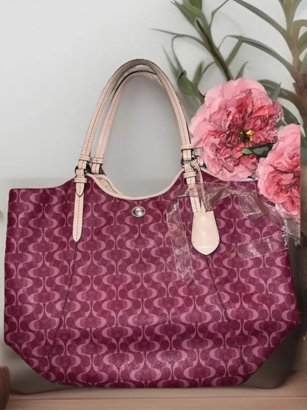 Coach Peyton Dream C Pink/Tan Tote F25522 X-Large Size 18x14x6 Inches NWT
